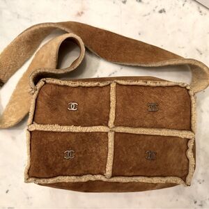 Rare Authentic CHANEL Vintage Sheepskin Sherpa Chocolate Bar Shoulder Bag
